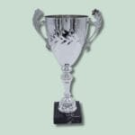 Sølv trofæ med sorte baseret marmor