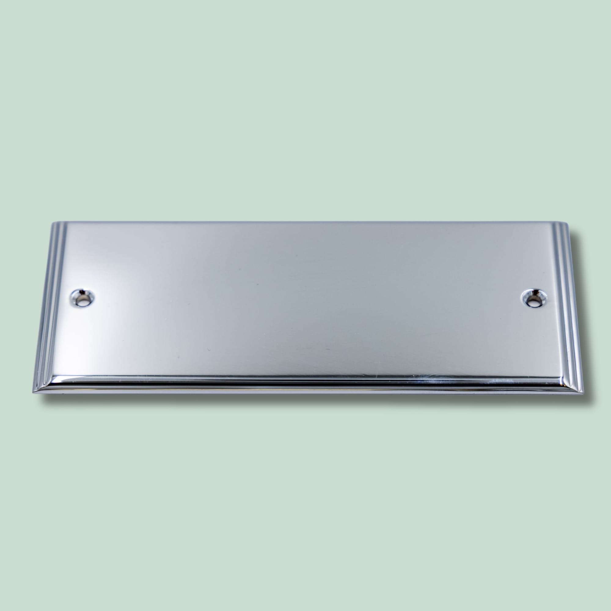 FORM- FREJA- GRØN Rustfrit stål dørplade med skruer