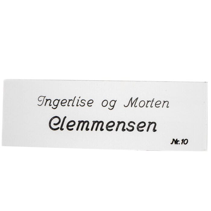 Dørskilt i aluminium - Ingerlise - Hjortlund & Bøgh Gravering - Tavleskilt 10 alu 1