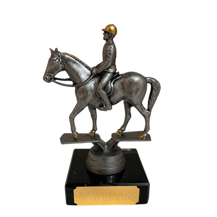 Statuette - Hest og rytter - Hjortlund & Bøgh Gravering - statuette rytter