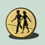 Mønt med to gående silhuetter på bagsiden.