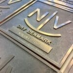 Metalskilt med gravering, DNV Denmark logo