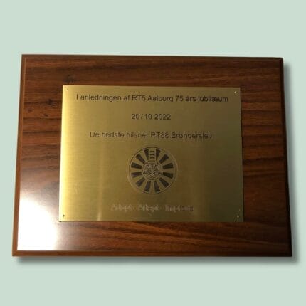 RT5 Aalborg 75 års jubilæum plaket